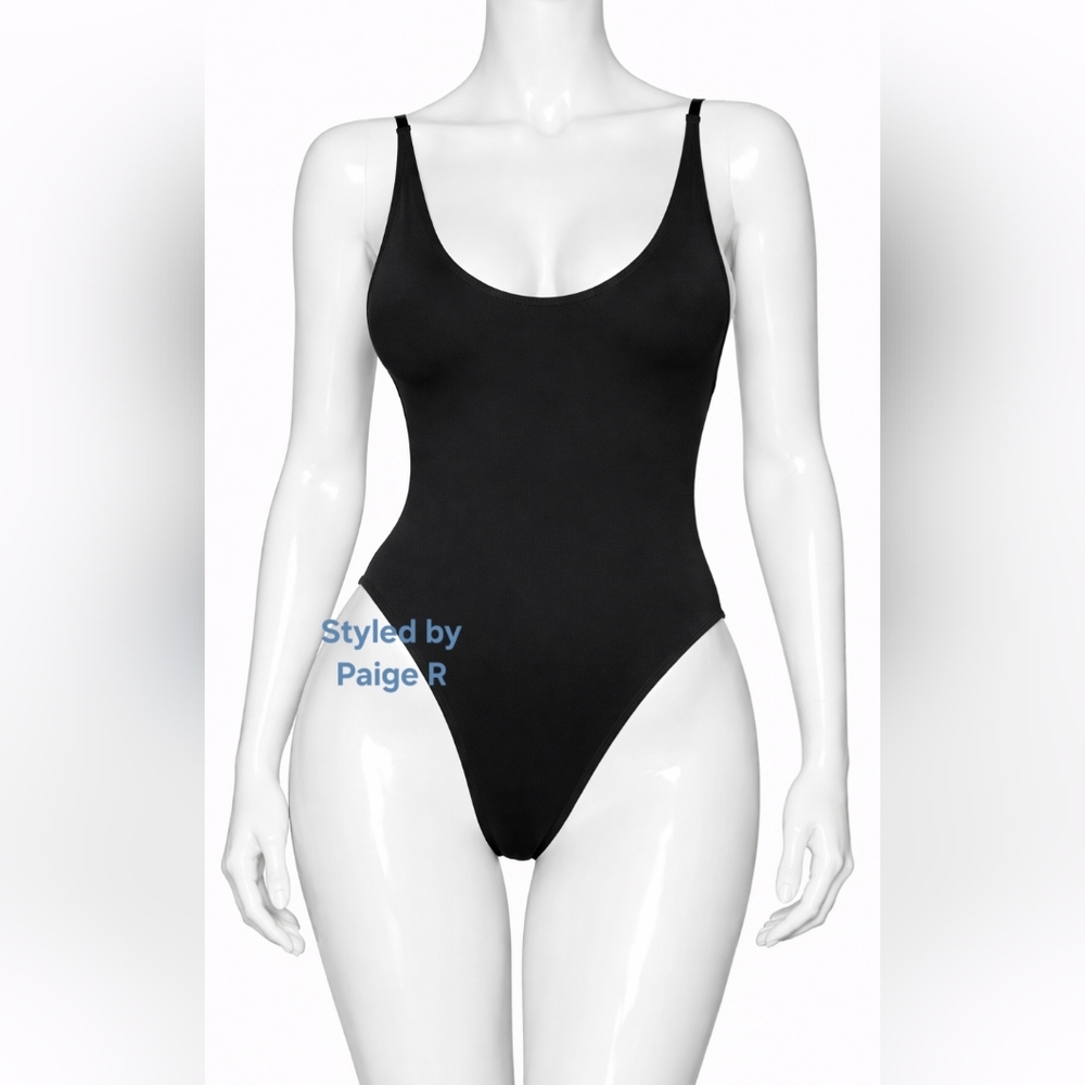 ⛱️SKIMS One Piece Scoop Neck Tank Adjustable straps Swimsuit Onyx Black 22 24 3X